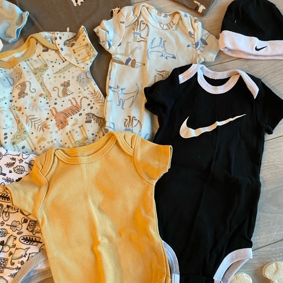 Carter's Assorted Color Bodysuits Set - Picture 3 of 3